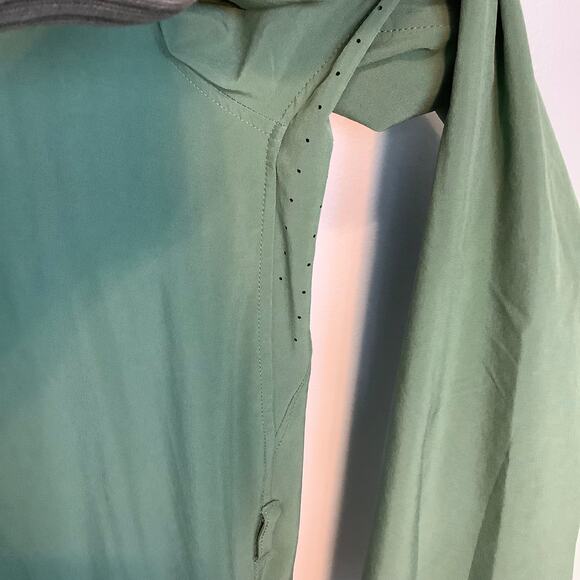 Athleta Urbanite Dress Women’s Medium Vineyard Green Travel Casual Work Pockets - Picture 10 of 13